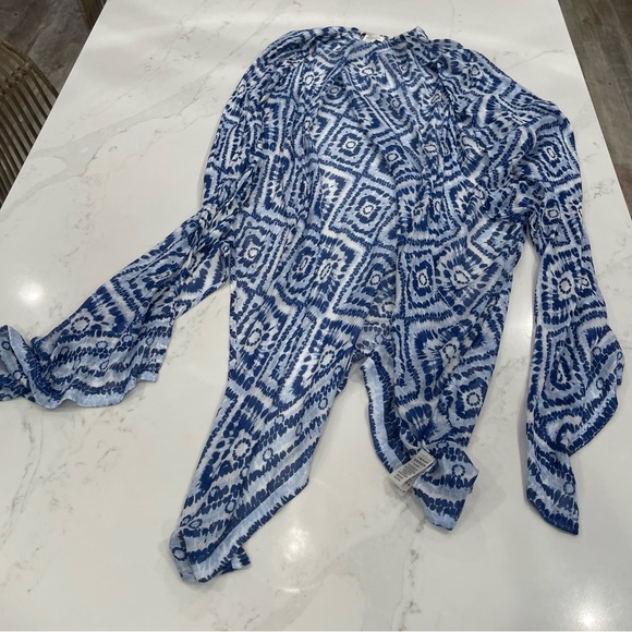 Rachel Zoe Other - NWOT Rachel Zoe Blue and White Patterned Cover-Up